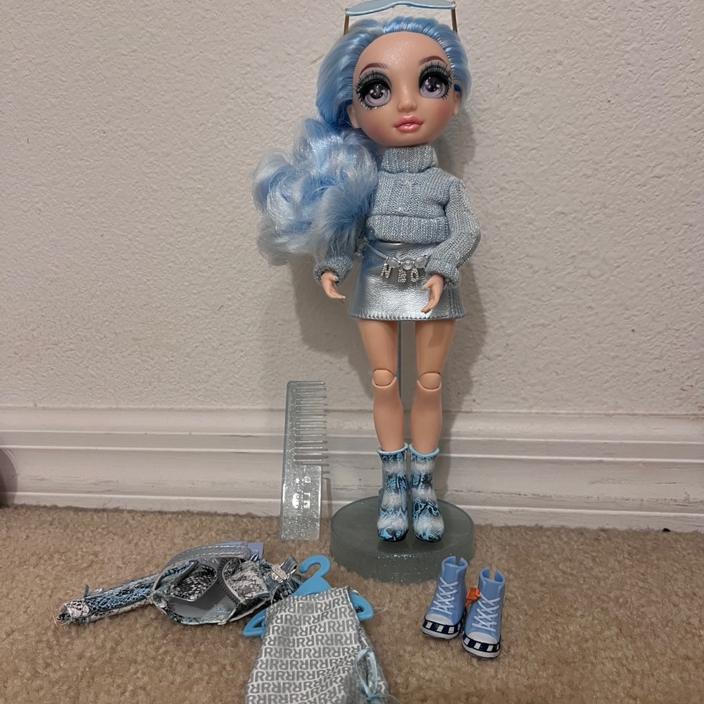 Rainbow High Gabriella Icely Doll